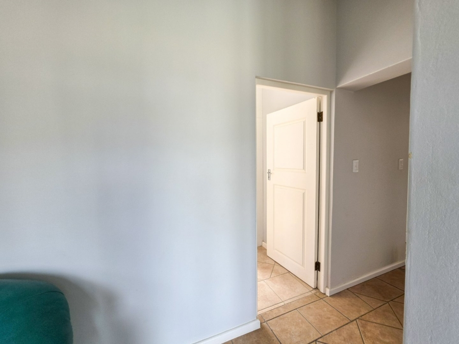 1 Bedroom Property for Sale in Stilbaai Western Cape